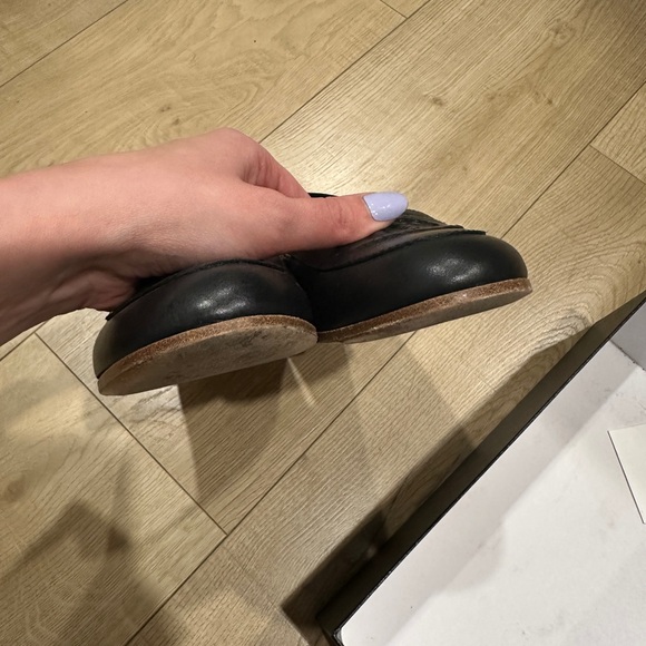 CHANEL Black Loafers - Picture 14 of 16